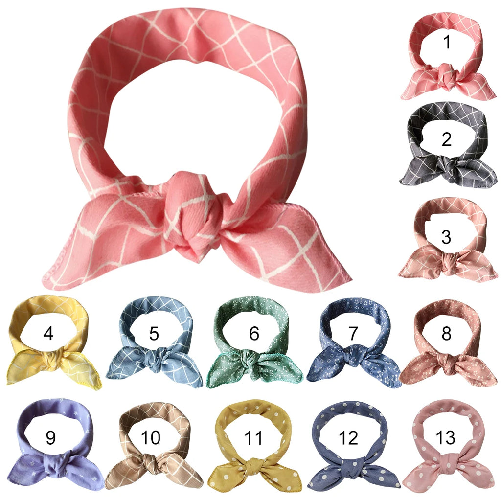 Fashion Plaid Dots Style Winter Pet Bandanas Cotton Washable Dog Bandanas Scarf Bowties Collar Pet Square Bib For Puppies
