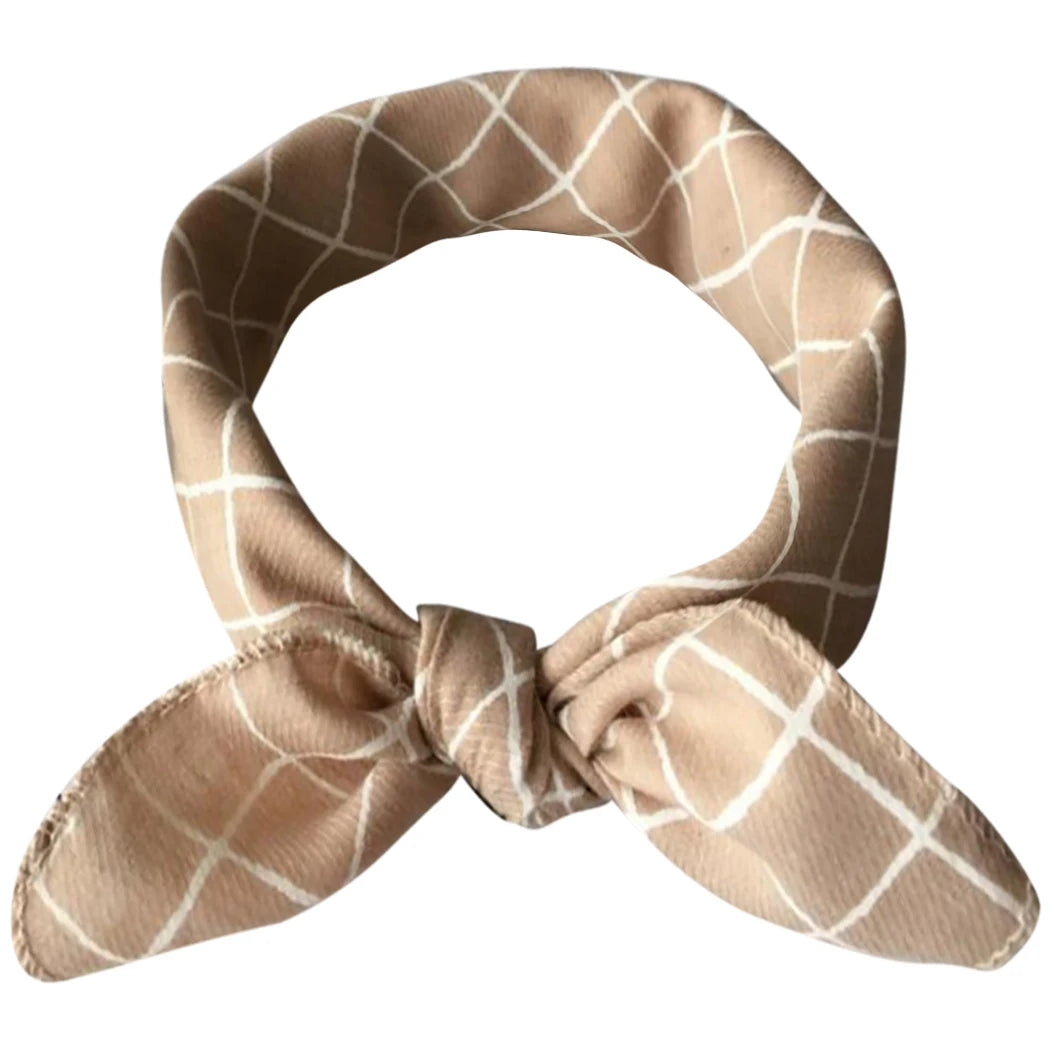 Fashion Plaid Dots Style Winter Pet Bandanas Cotton Washable Dog Bandanas Scarf Bowties Collar Pet Square Bib For Puppies