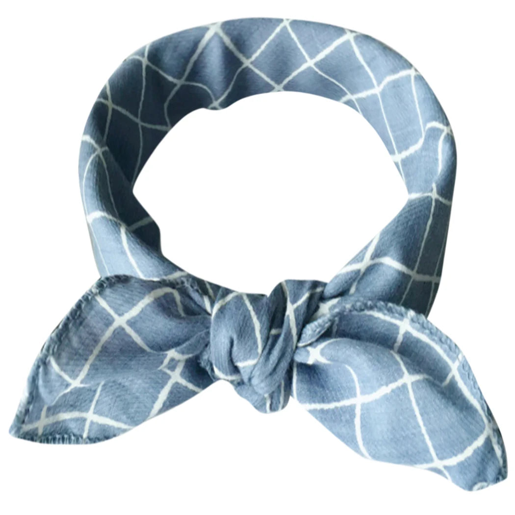 Fashion Plaid Dots Style Winter Pet Bandanas Cotton Washable Dog Bandanas Scarf Bowties Collar Pet Square Bib For Puppies